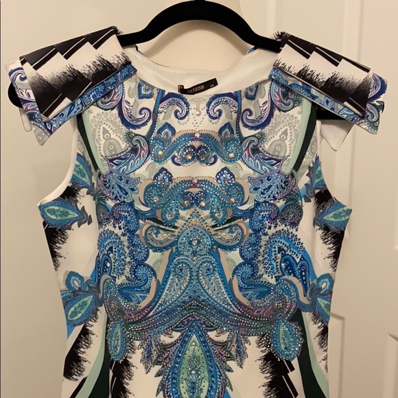 Evening dress with rhinestones - Picture 2 of 8